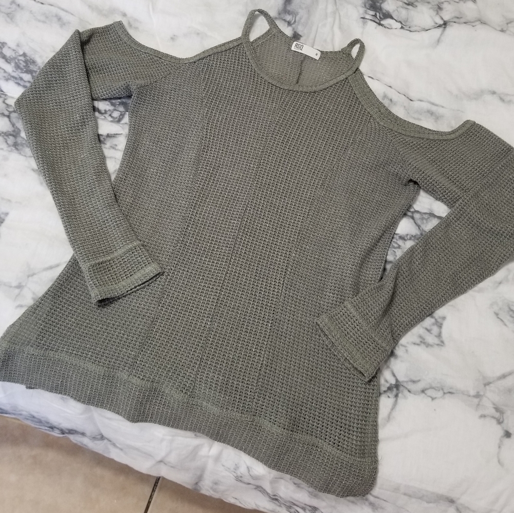 SOLD - RSQ Cold Shoulder Sweater - sz M